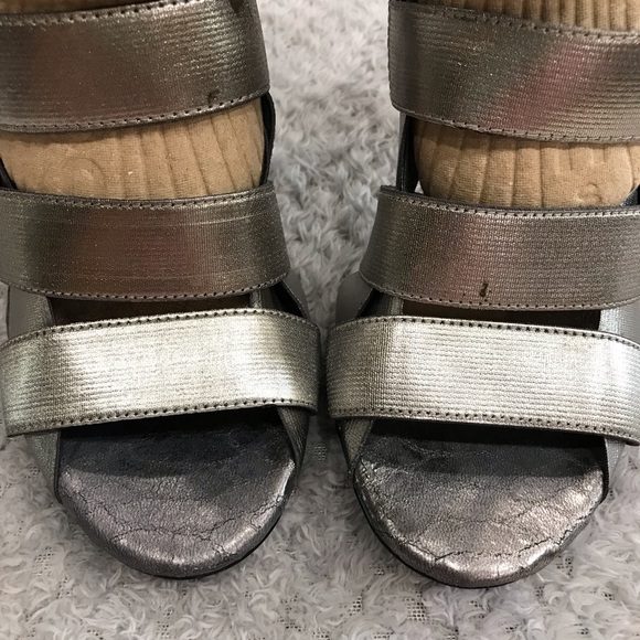 BCBG Gray Snakeskin Stretchy Strap Heels 
5” Heel
Size 7.5 
No Shoebox - Picture 6 of 11